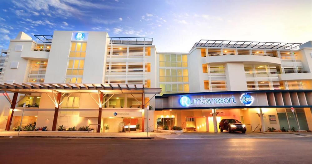 Rumba Beach Resort Caloundra Exterior photo Intercourt Hotel